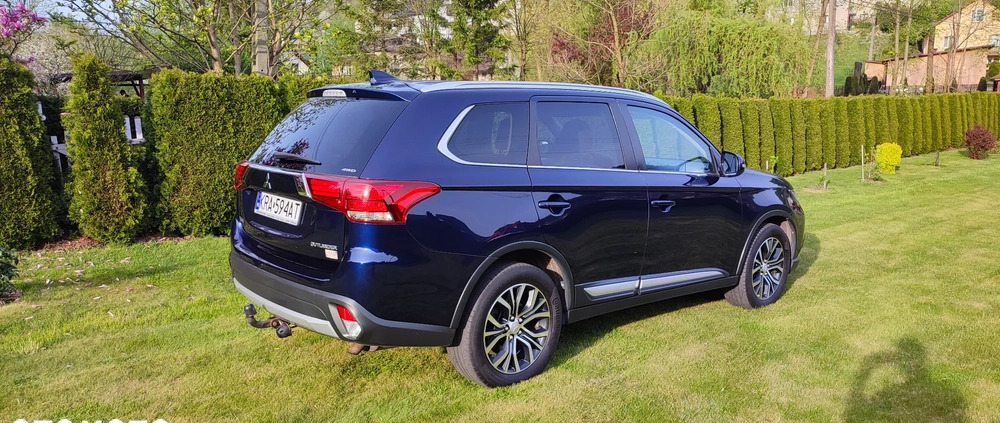 Mitsubishi Outlander cena 89000 przebieg: 116000, rok produkcji 2018 z Prószków małe 172